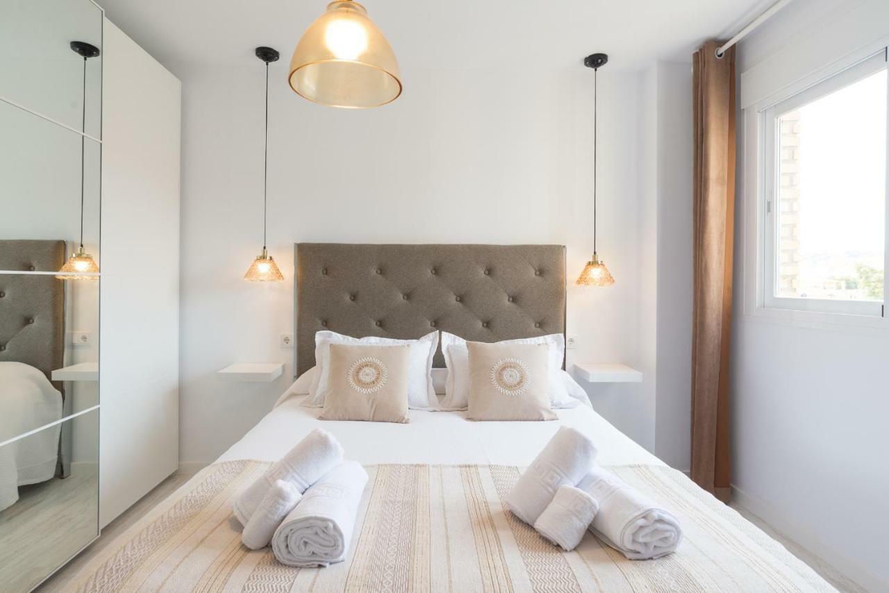מאלגה Stunning Spacious City Apartment With Free Parking מראה חיצוני תמונה
