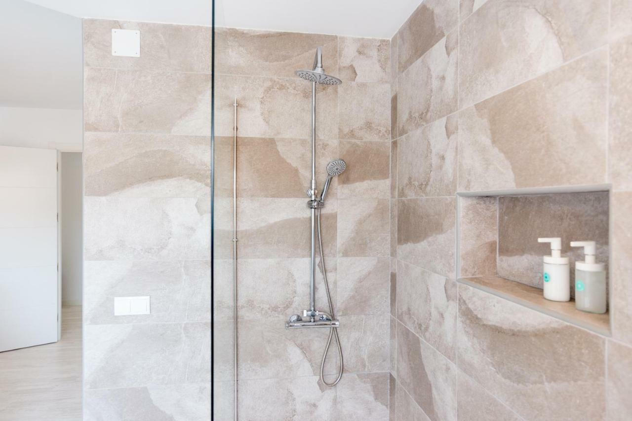 מאלגה Stunning Spacious City Apartment With Free Parking מראה חיצוני תמונה