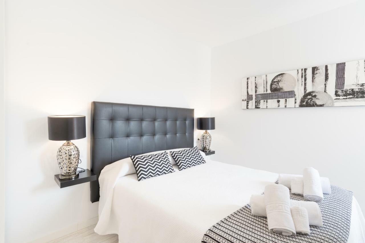 מאלגה Stunning Spacious City Apartment With Free Parking מראה חיצוני תמונה