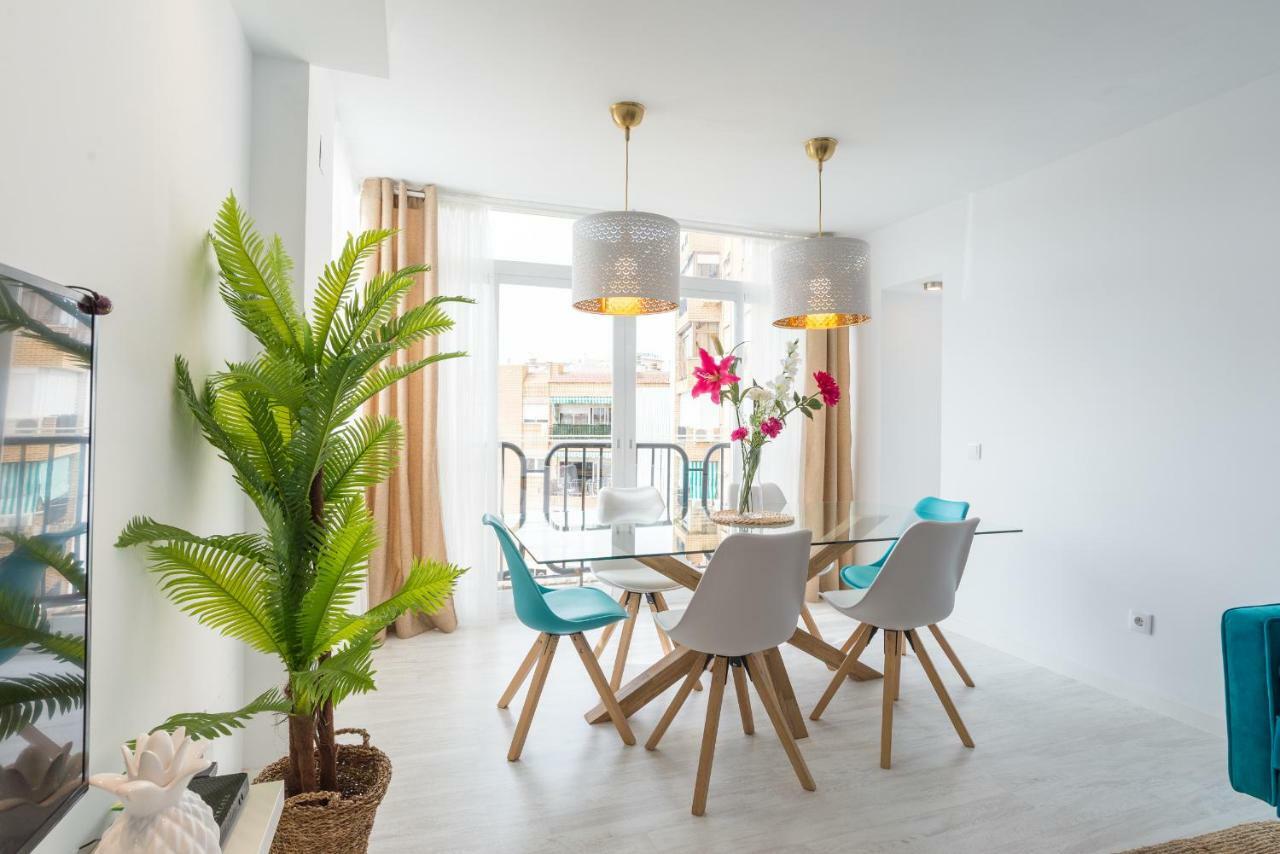 מאלגה Stunning Spacious City Apartment With Free Parking מראה חיצוני תמונה